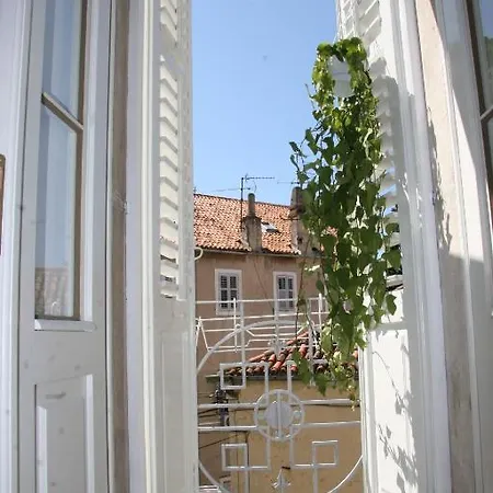 Stylish Theatre Apartman *