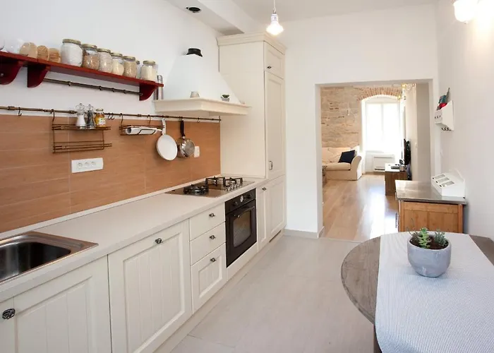 스타일리쉬 씨어터 아파트먼트